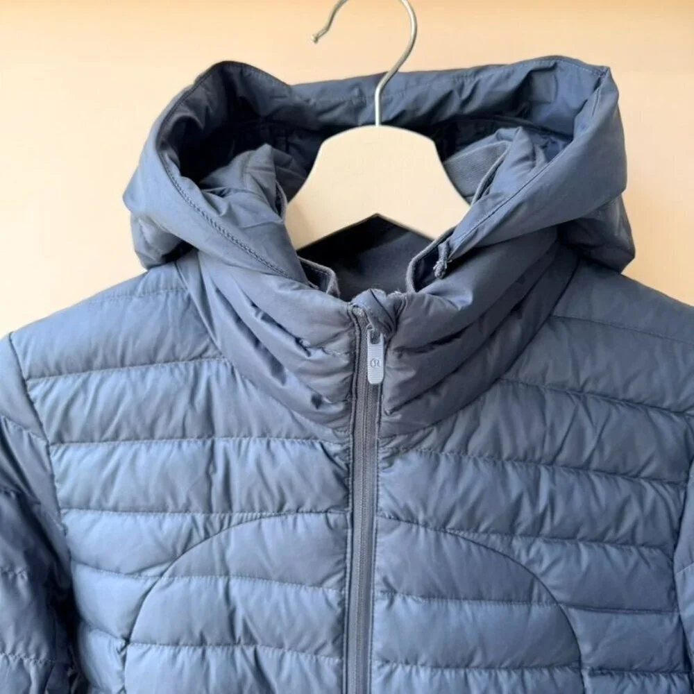 Lululemon Pack It Down Hooded Jacket Blue Women’s Size 2 B54